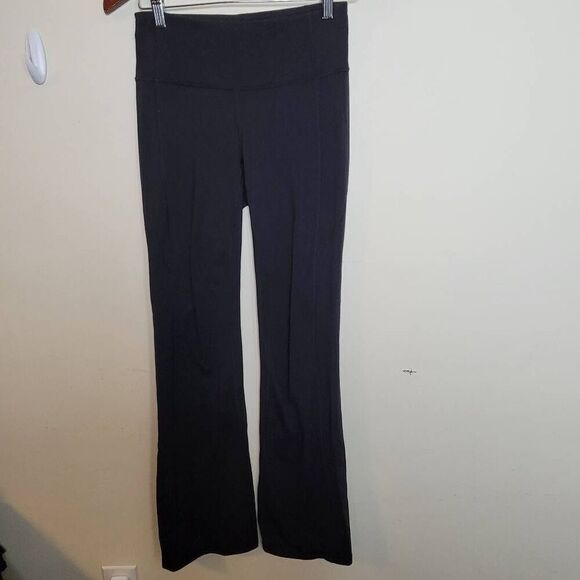 Athleta Revelation  Flare Legging Low Rise Yoga Pants Black Size Small #903795 - Picture 1 of 3